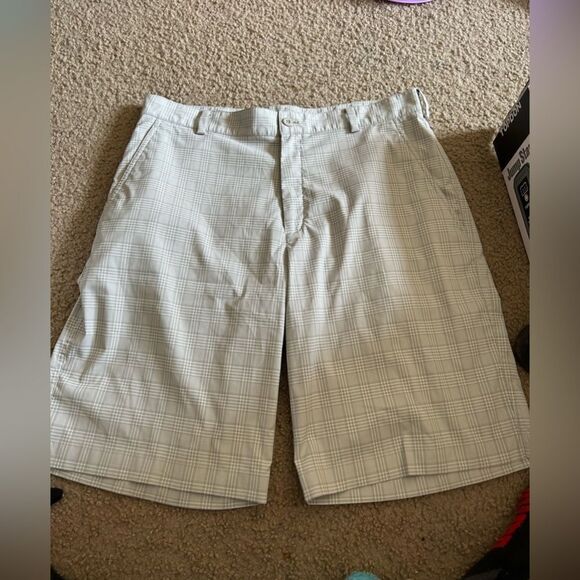 Nike Dri-Fit Golf Casual Shorts - Picture 1 of 2
